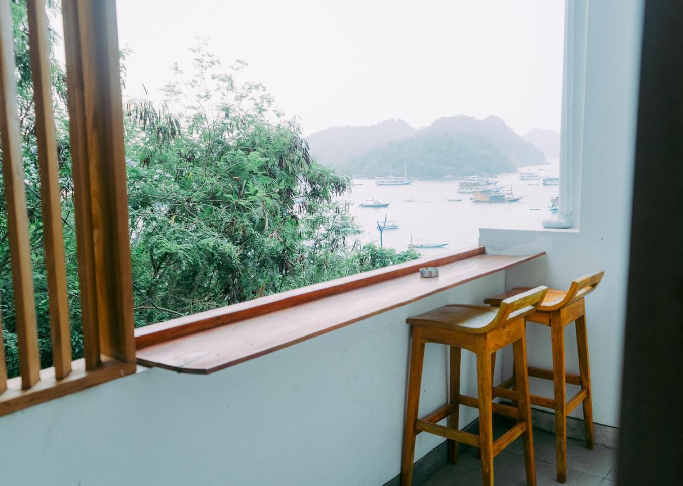 Escape Bajo Hotel Labuan Bajo Exterior photo