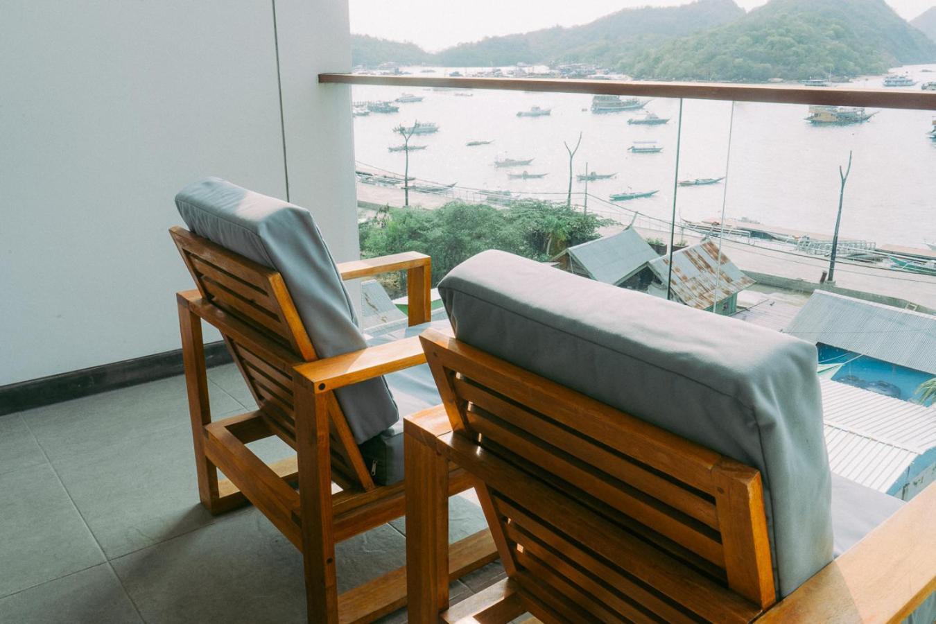 Escape Bajo Hotel Labuan Bajo Exterior photo